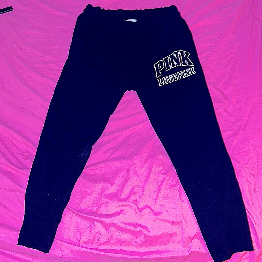 SALE 🏷️ PINK Victorias Secret Black Logo Capris SIZE EXTRA SMALL 💋